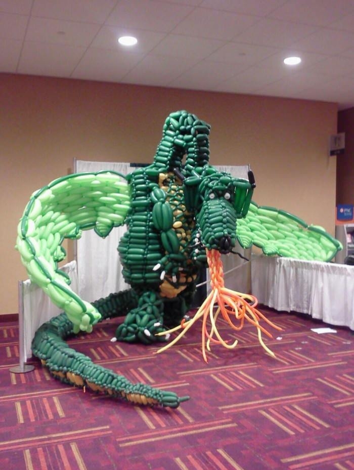 A balloon dragon