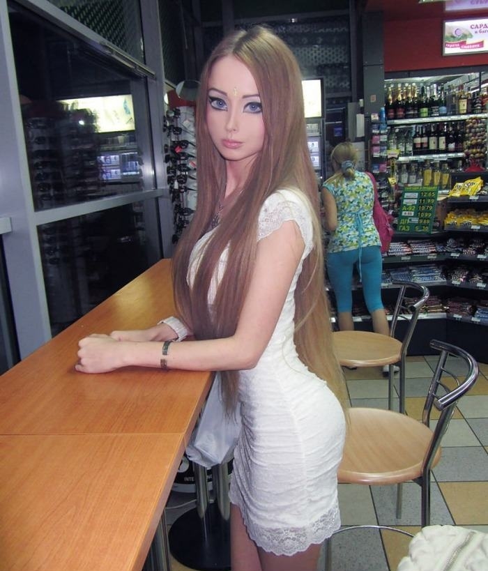 Shopping with a real doll