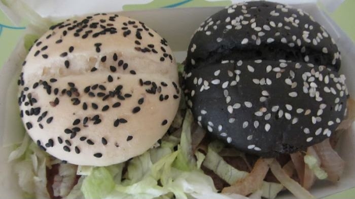 Black & White burgers in China