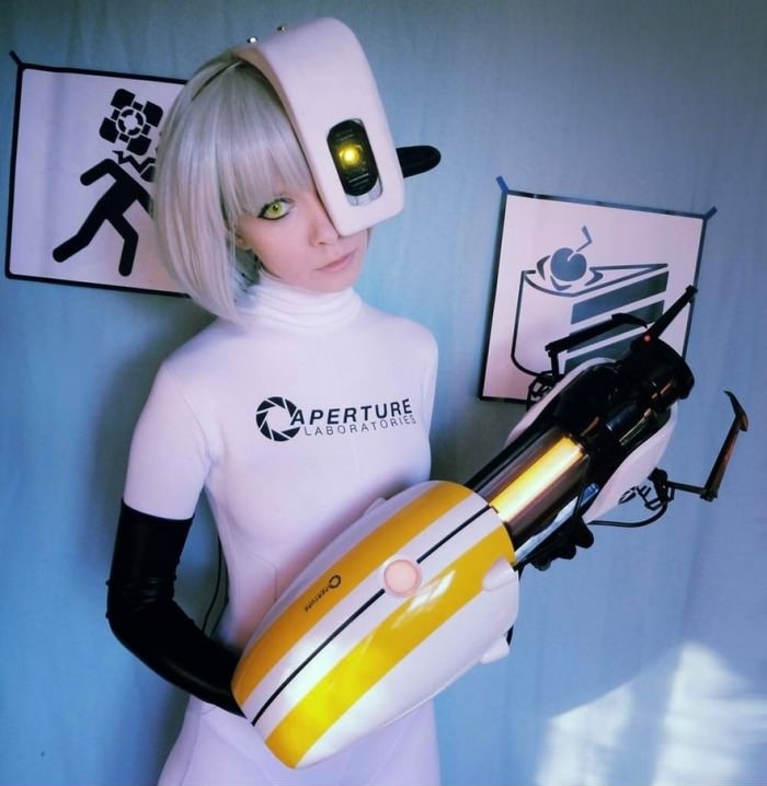 Portal Cosplay