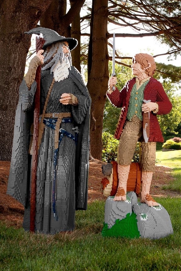 Gandalf & Bilbo in LEGO