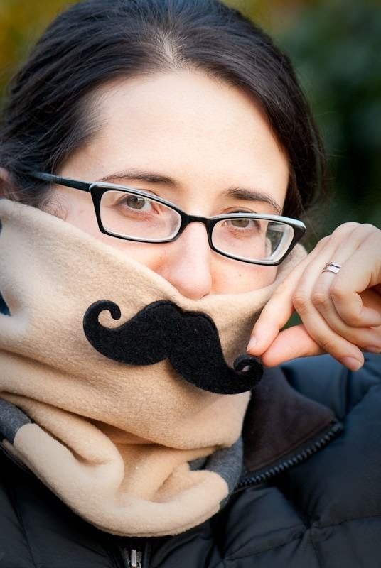 Moustache neck warmer