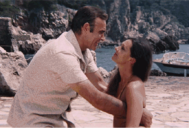 Connery's best Bond move