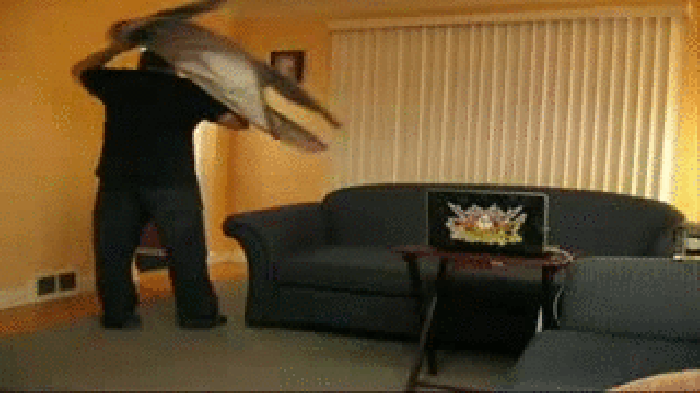 Wall! Help me!