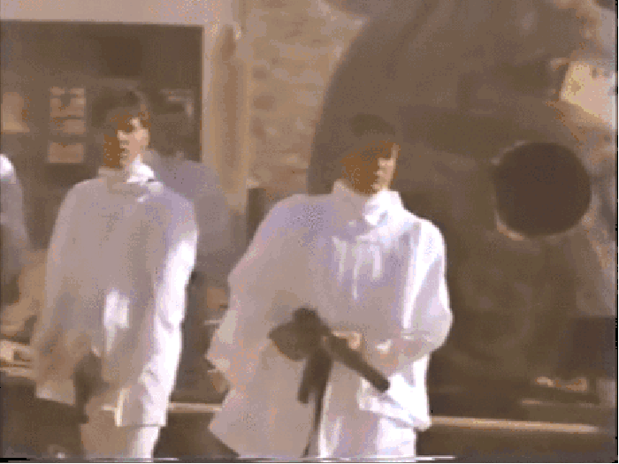 Tec-9 vs Hubcap