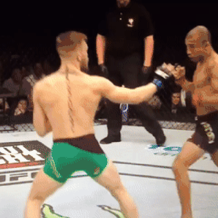 McGregor KOs Aldo