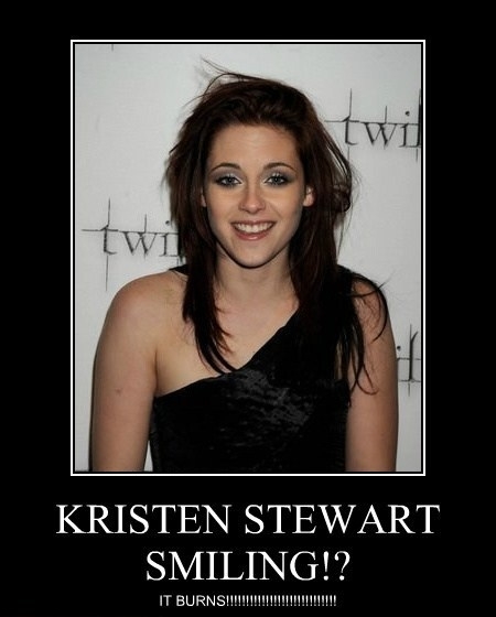 Kristen Stewart smiling?!