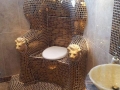 Poop like a king!